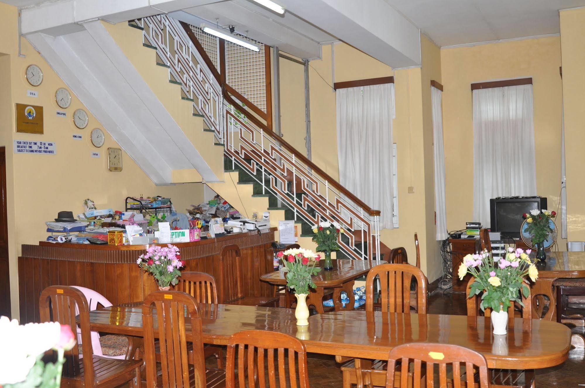 Golden Guest Inn Rangoon Eksteriør billede