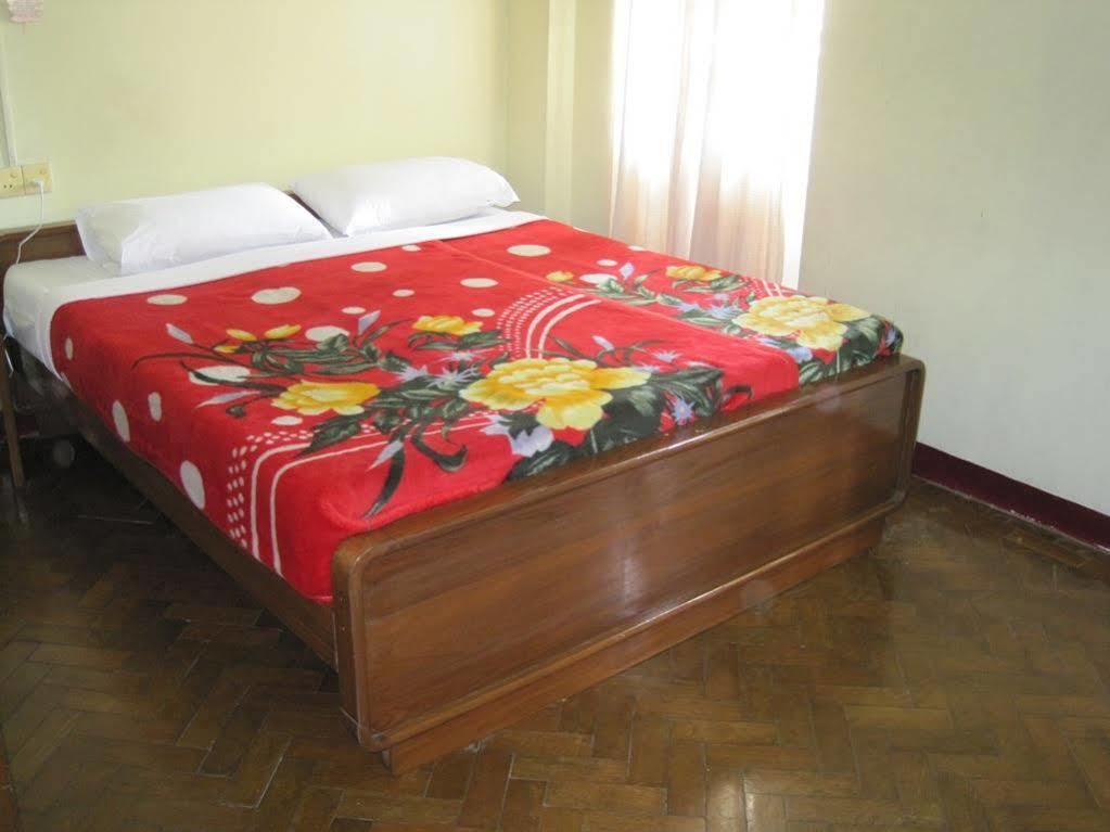 Golden Guest Inn Rangoon Eksteriør billede