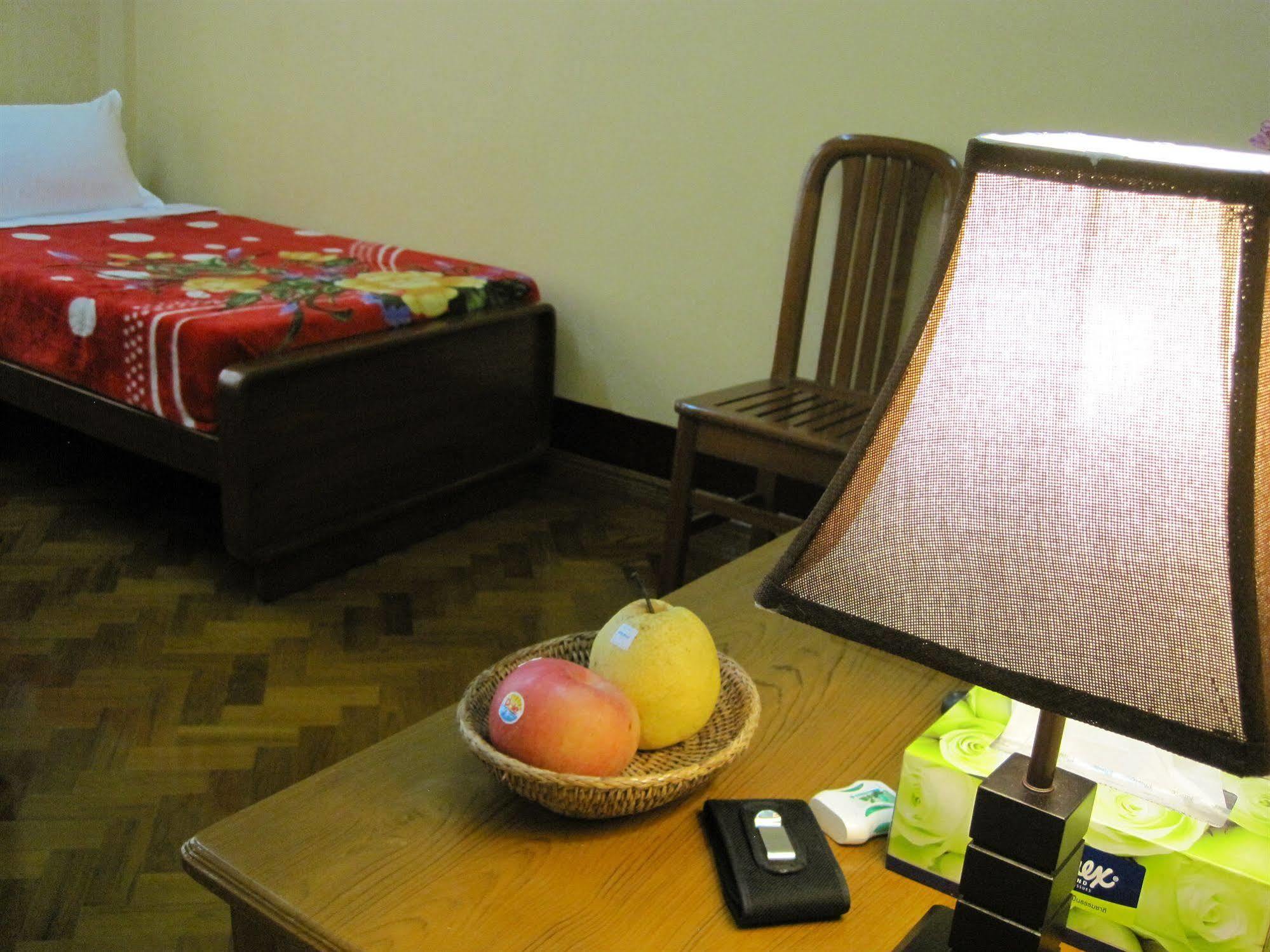 Golden Guest Inn Rangoon Eksteriør billede