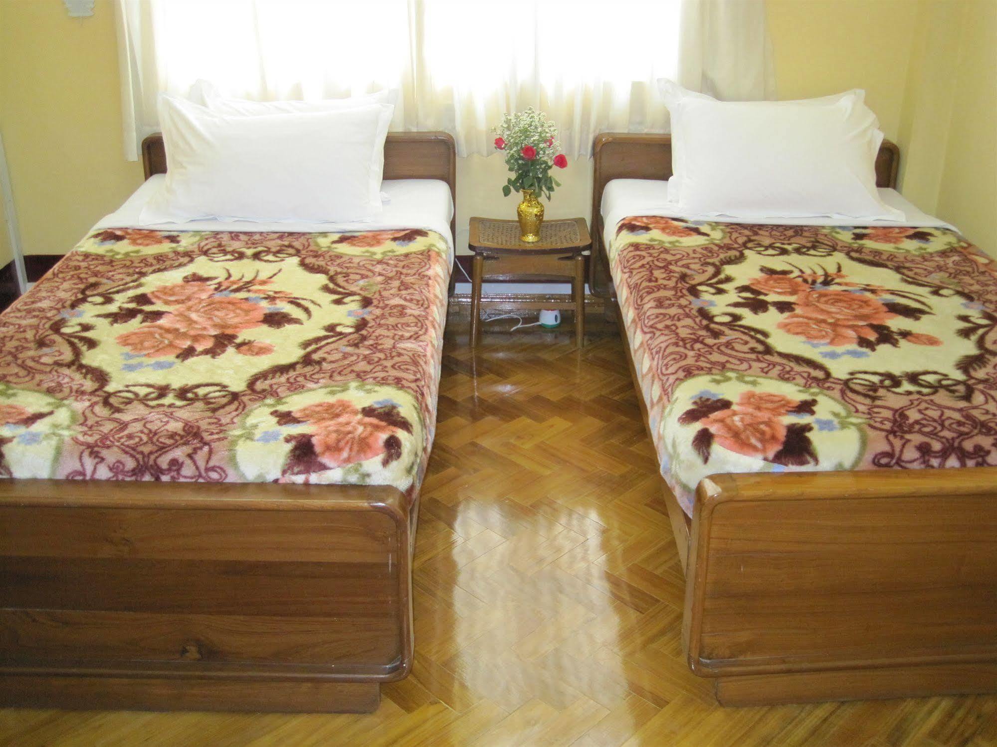 Golden Guest Inn Rangoon Eksteriør billede